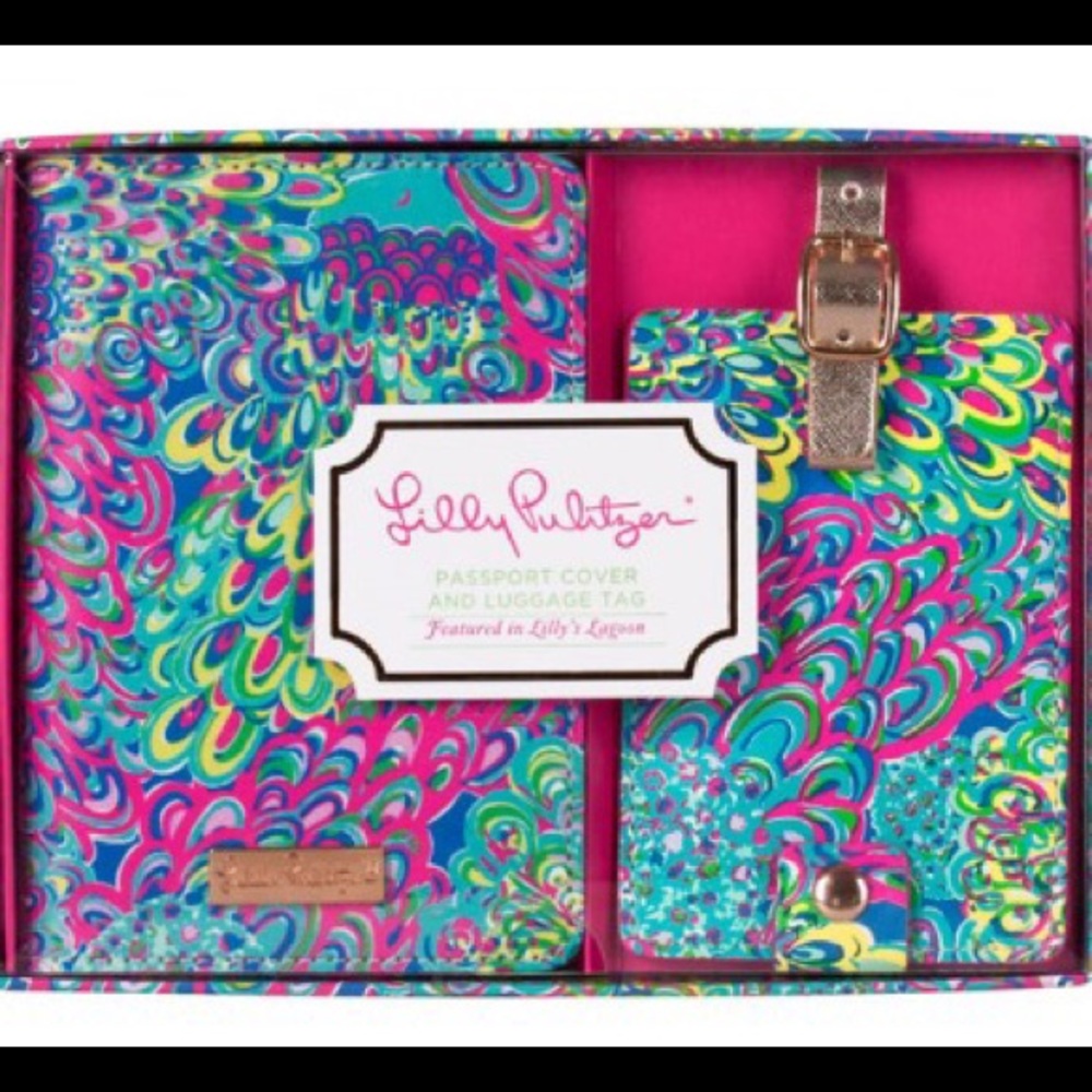 new lilly pulitzer passport cover and luggage tag